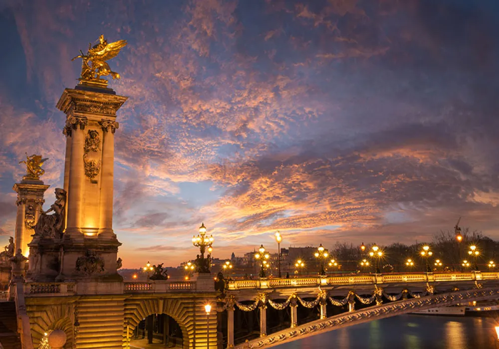 Amsterdam &amp; Paris Holiday Package (06 Nights &amp; 07 Days)