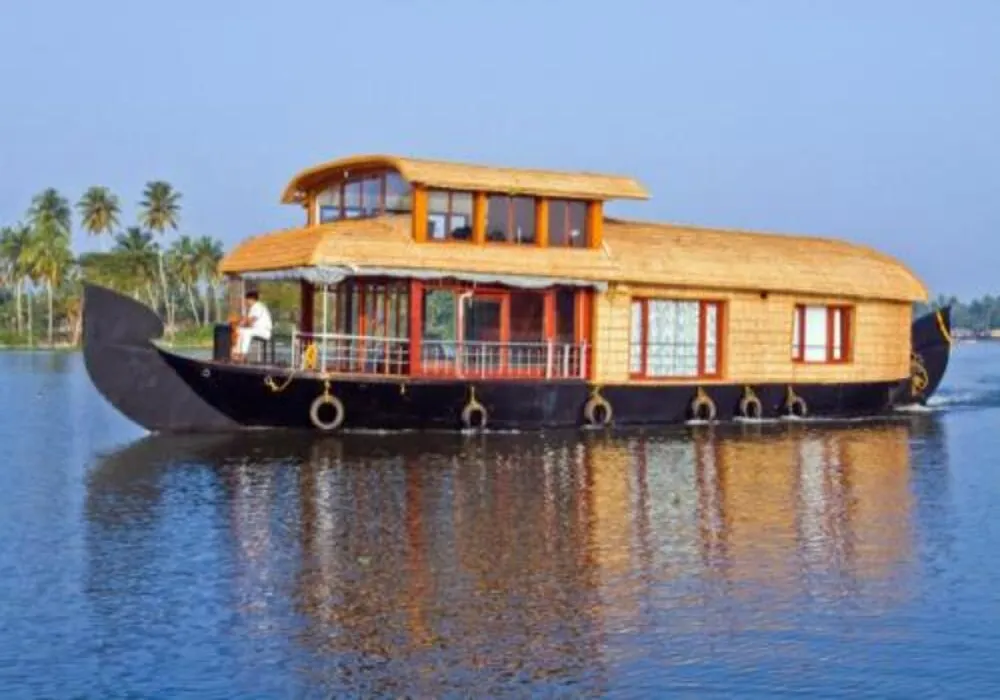 Kerala Explorer (6 Nights / 7 Days – TRV to COK)